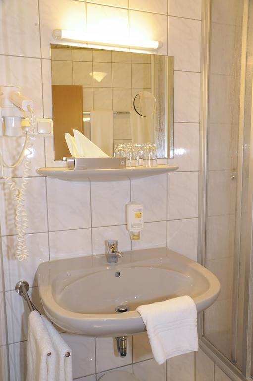 Hotel Goldener Karpfen Aschaffenbourg Extérieur photo